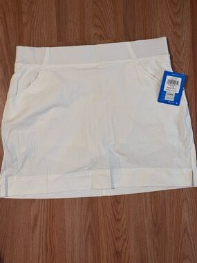 Columbia White Women's Active Skort